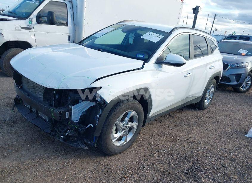 Photo 2 of 2024 Hyundai Tucson SEL (VIN 5NMJB3DE5RH371478)