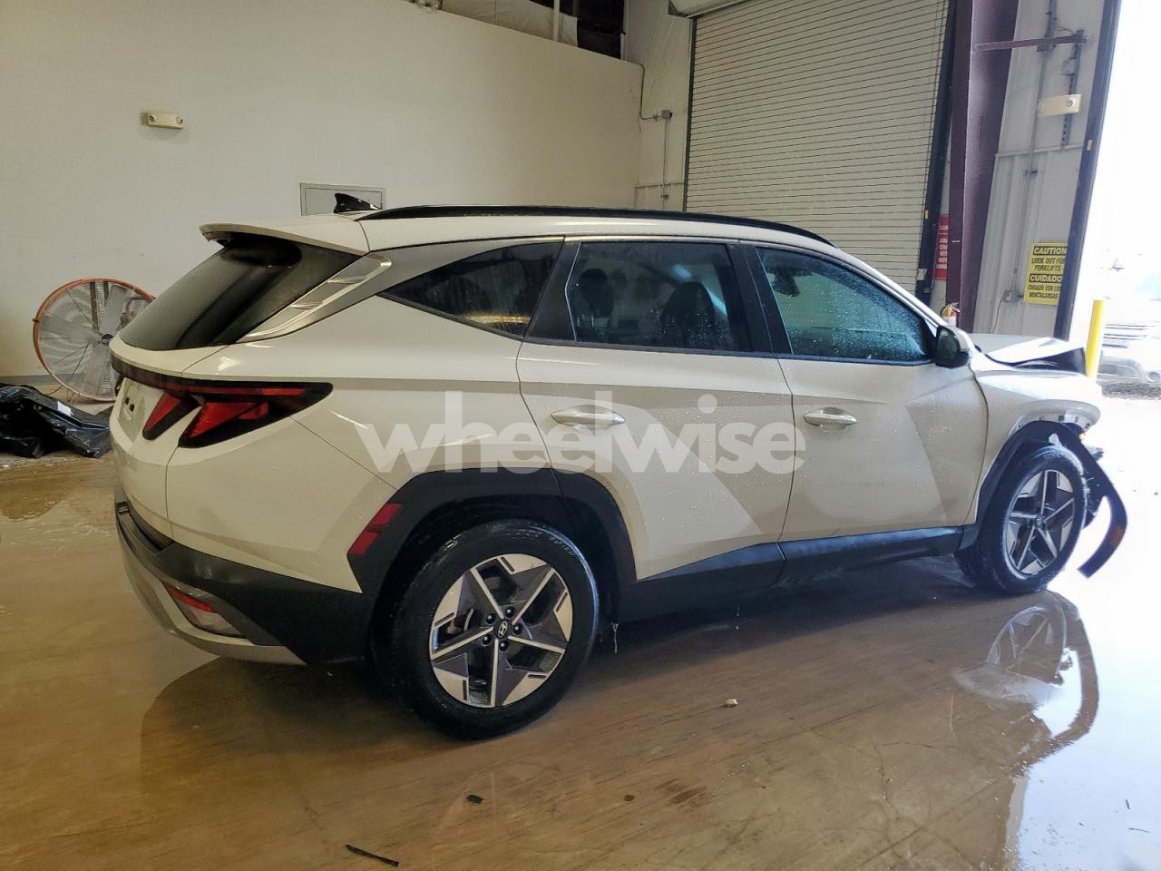 Photo 3 of 2025 HYUNDAI TUCSON SEL (VIN 5NMJB3DE5SH476947)
