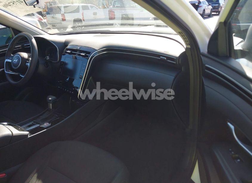 Photo 5 of 2024 Hyundai Tucson SEL (VIN 5NMJB3DE6RH362482)