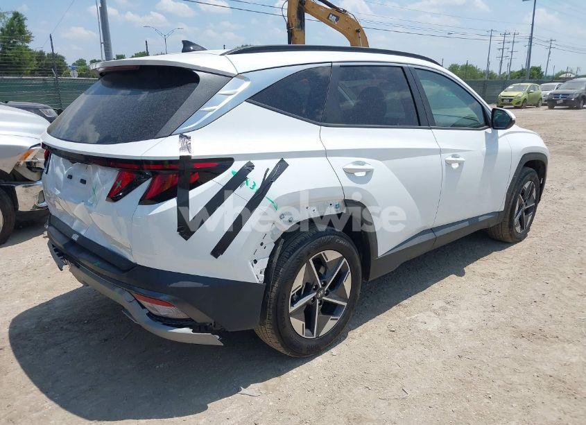 Photo 4 of 2025 Hyundai Tucson SEL (VIN 5NMJB3DE6SH461535)
