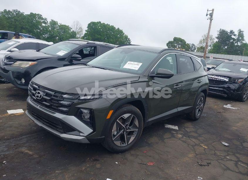Photo 2 of 2025 Hyundai Tucson SEL (VIN 5NMJB3DE6SH508966)