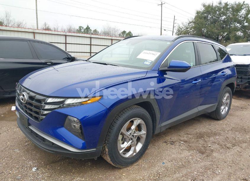 Photo 2 of 2024 Hyundai Tucson SEL (VIN 5NMJB3DE7RH330060)