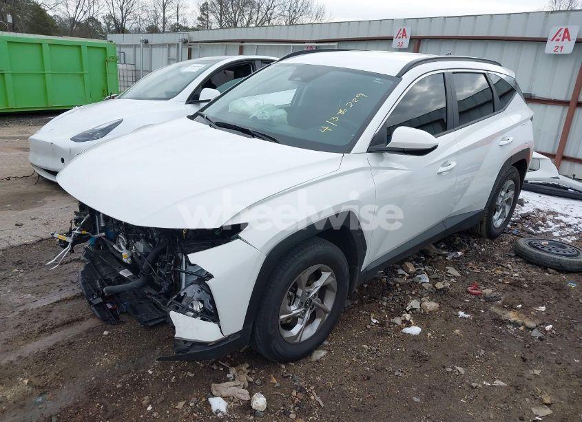Photo 2 of 2024 Hyundai Tucson SEL (VIN 5NMJB3DE7RH372356)