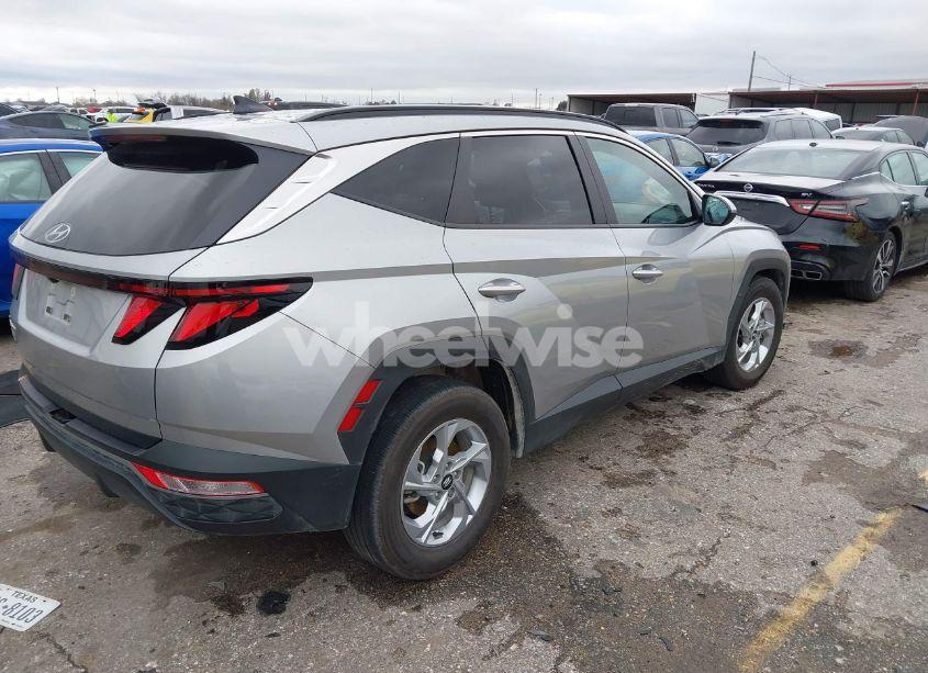 Photo 4 of 2024 Hyundai Tucson SEL (VIN 5NMJB3DE7RH391070)