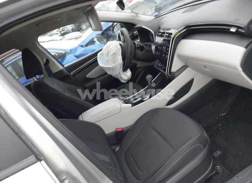 Photo 5 of 2024 Hyundai Tucson SEL (VIN 5NMJB3DE7RH391070)