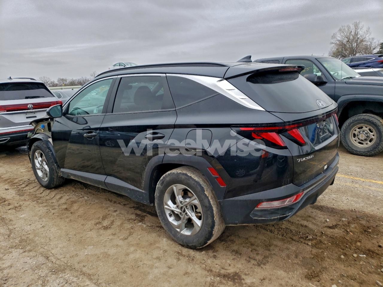 Photo 2 of 2024 HYUNDAI TUCSON SEL (VIN 5NMJB3DE7RH428909)