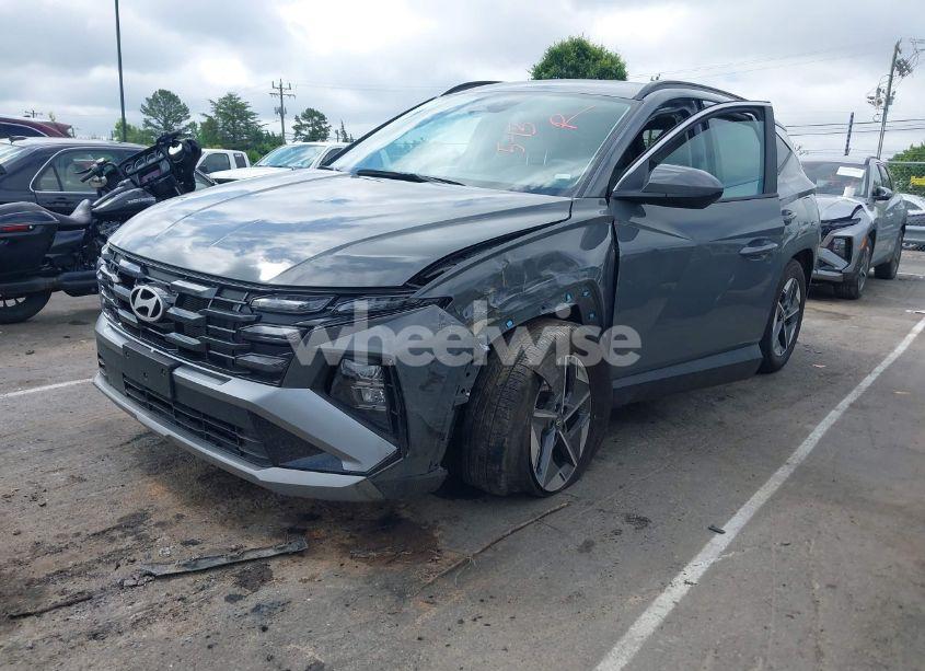 Photo 2 of 2025 Hyundai Tucson SEL (VIN 5NMJB3DE7SH444260)