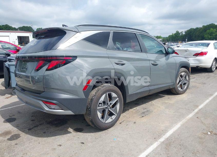 Photo 4 of 2025 Hyundai Tucson SEL (VIN 5NMJB3DE7SH444260)