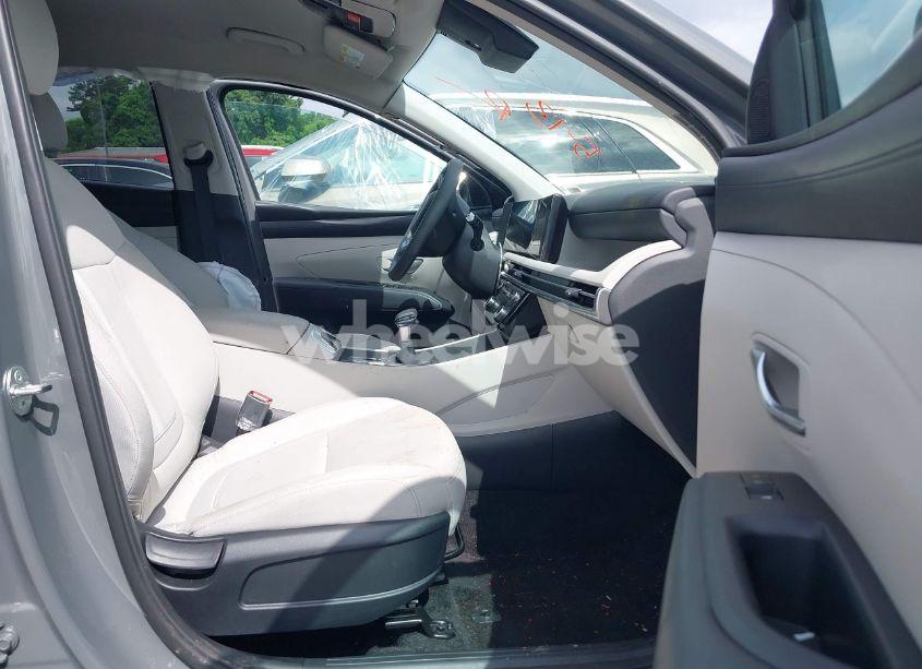 Photo 5 of 2025 Hyundai Tucson SEL (VIN 5NMJB3DE7SH444260)