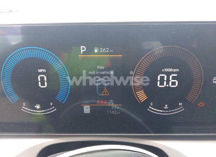 Photo 7 of 2025 Hyundai Tucson SEL (VIN 5NMJB3DE8SH442095)