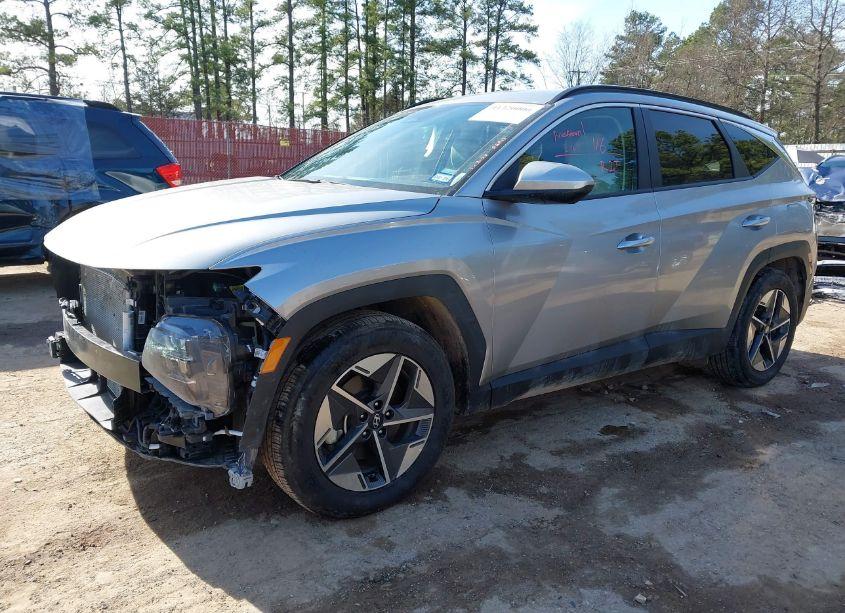 Photo 2 of 2025 Hyundai Tucson SEL (VIN 5NMJB3DE8SH460130)