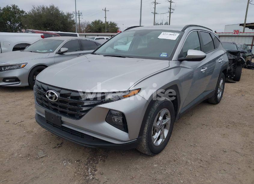 Photo 2 of 2024 Hyundai Tucson SEL (VIN 5NMJB3DE9RH310067)