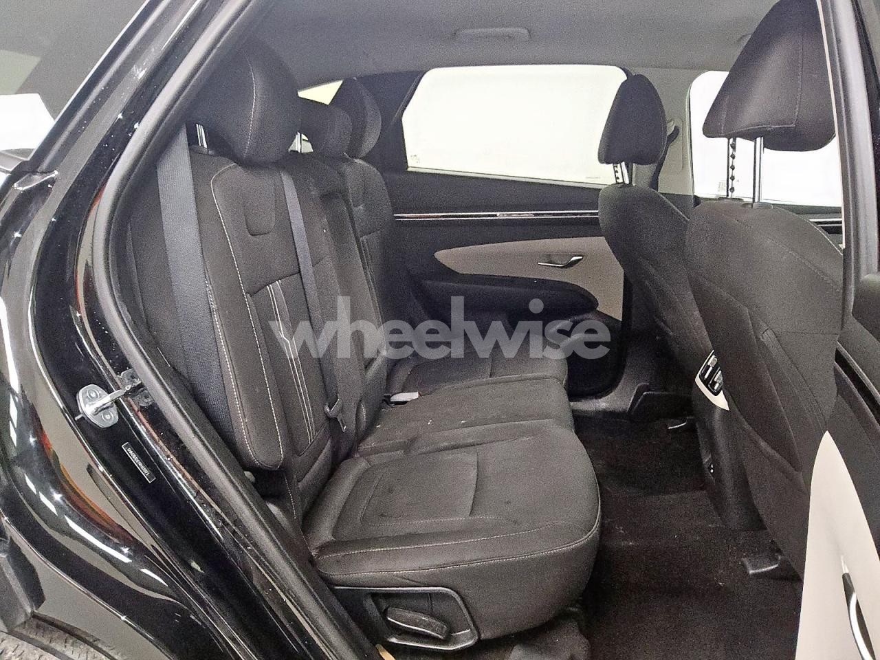 Photo 11 of 2024 HYUNDAI TUCSON SEL (VIN 5NMJB3DE9RH330173)