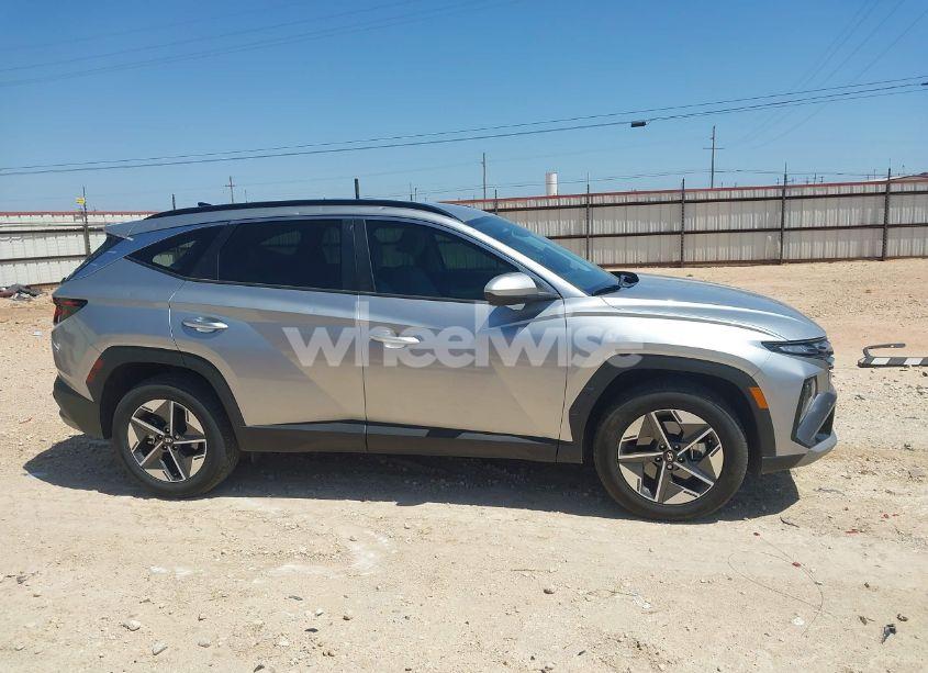 Photo 13 of 2025 Hyundai Tucson SEL (VIN 5NMJB3DE9SH472805)