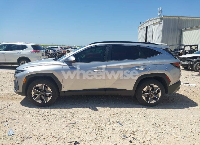 Photo 14 of 2025 Hyundai Tucson SEL (VIN 5NMJB3DE9SH472805)
