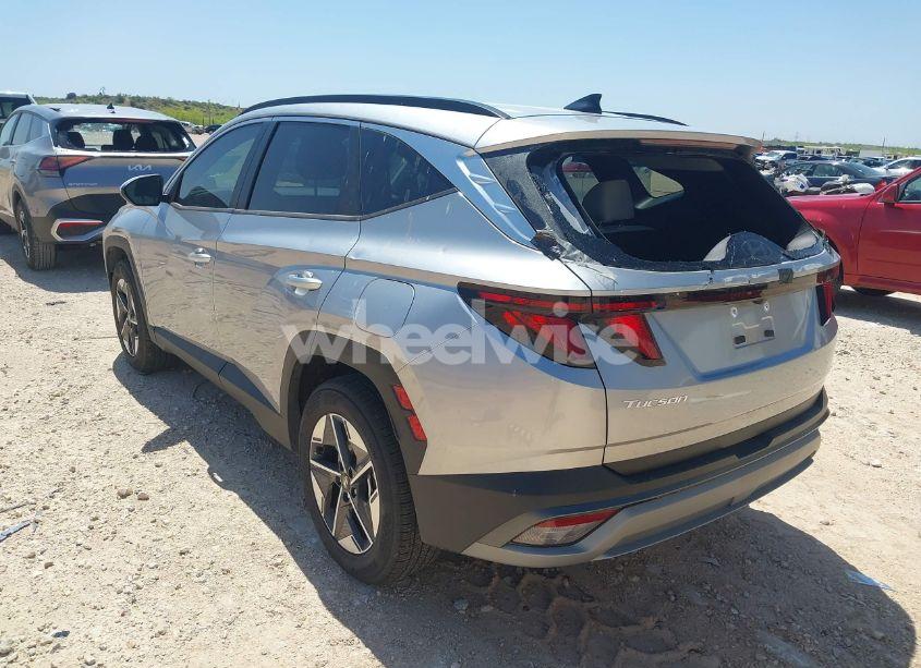 Photo 3 of 2025 Hyundai Tucson SEL (VIN 5NMJB3DE9SH472805)