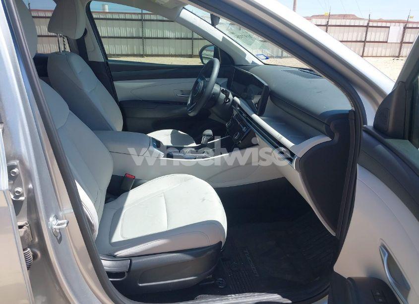 Photo 5 of 2025 Hyundai Tucson SEL (VIN 5NMJB3DE9SH472805)
