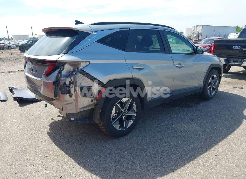 Photo 4 of 2025 Hyundai Tucson SEL (VIN 5NMJB3DE9SH479320)