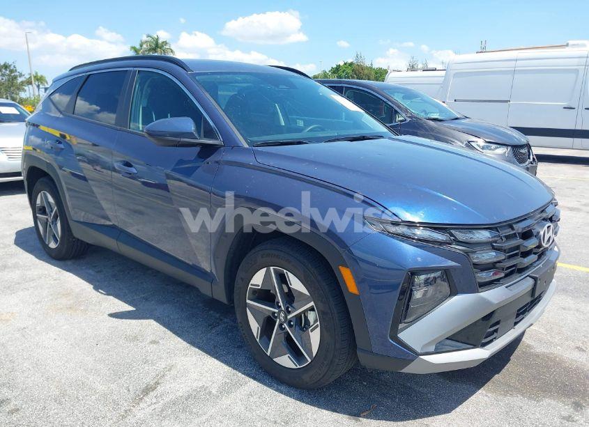 2025 Hyundai Tucson SEL (VIN 5NMJB3DE9SH481942) main photo