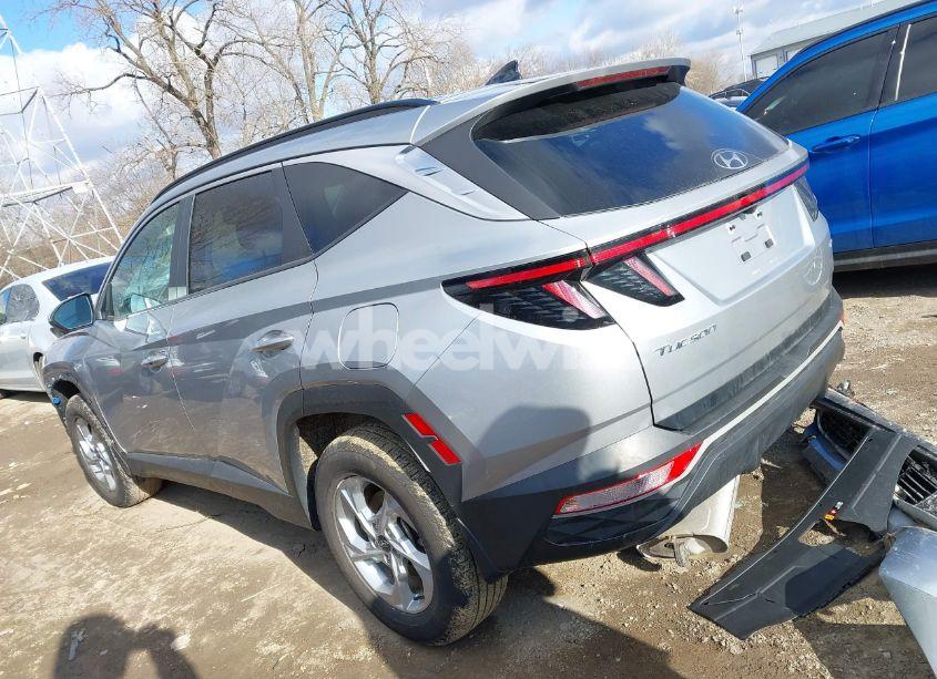 Photo 3 of 2022 Hyundai Tucson SEL (VIN 5NMJBCAE0NH131656)