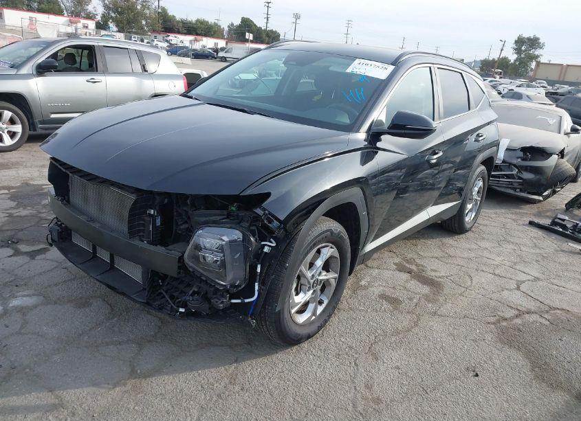 Photo 2 of 2023 Hyundai Tucson SEL (VIN 5NMJBCAE0PH281432)