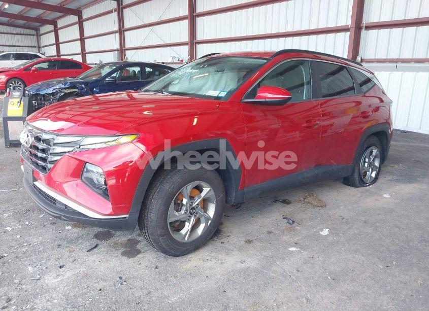 Photo 2 of 2022 Hyundai Tucson SEL (VIN 5NMJBCAE1NH025796)