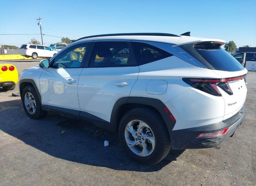 Photo 3 of 2022 Hyundai Tucson SEL (VIN 5NMJBCAE1NH128913)