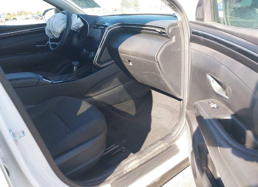 Photo 5 of 2022 Hyundai Tucson SEL (VIN 5NMJBCAE1NH128913)