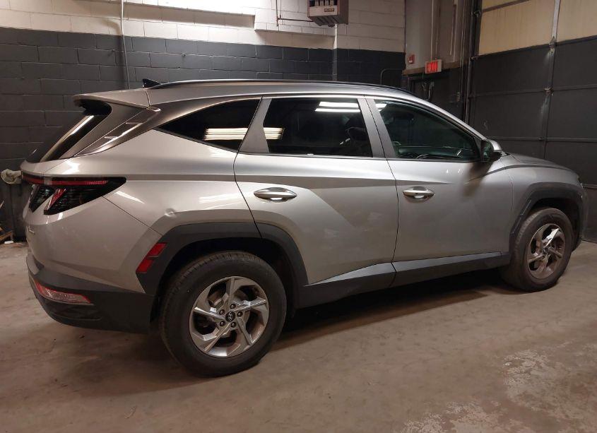 Photo 4 of 2022 Hyundai Tucson SEL (VIN 5NMJBCAE1NH142164)