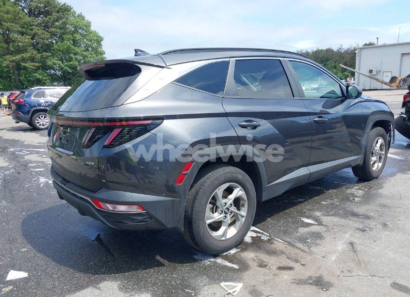 Photo 4 of 2023 Hyundai Tucson SEL (VIN 5NMJBCAE1PH212815)