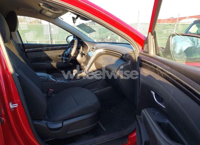 Photo 5 of 2022 Hyundai Tucson SEL (VIN 5NMJBCAE2NH131089)