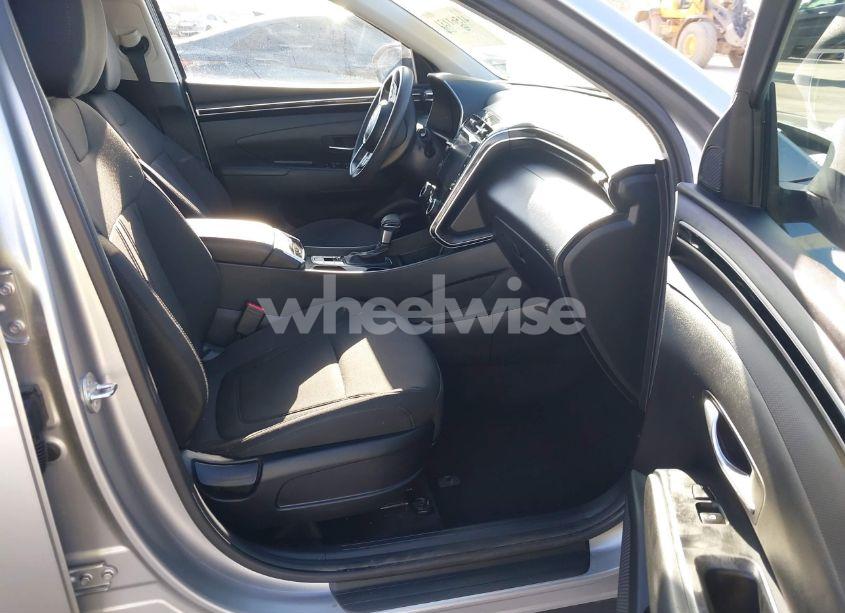 Photo 5 of 2023 Hyundai Tucson SEL (VIN 5NMJBCAE2PH266771)