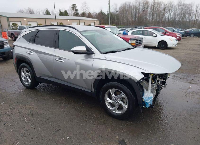 2022 Hyundai Tucson SEL (VIN 5NMJBCAE3NH045709) main photo