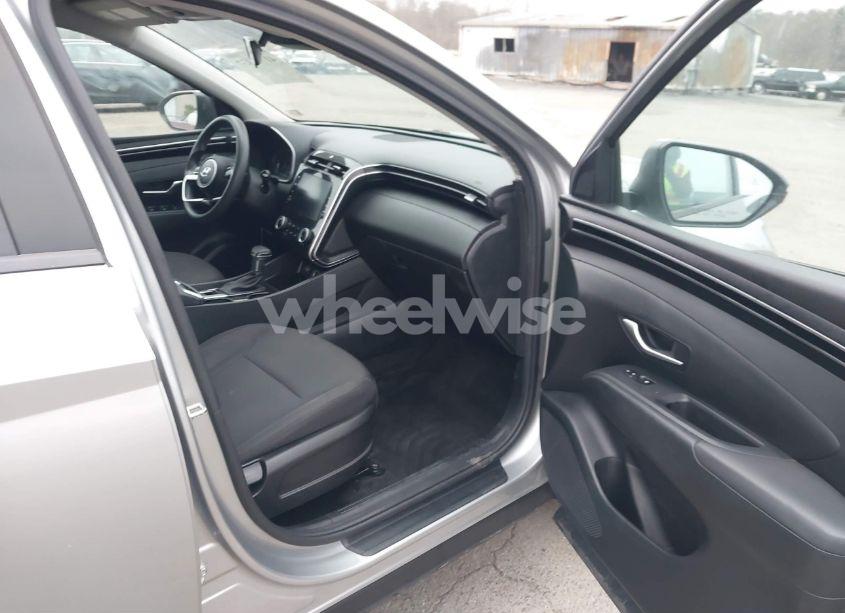 Photo 5 of 2022 Hyundai Tucson SEL (VIN 5NMJBCAE3NH045709)