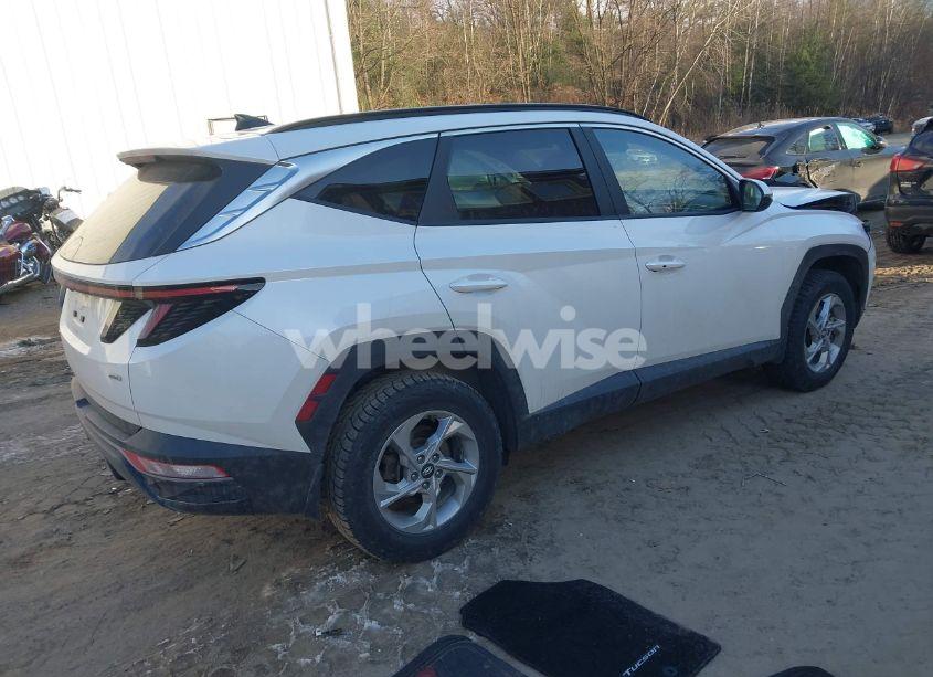 Photo 4 of 2022 Hyundai Tucson SEL (VIN 5NMJBCAE3NH114656)