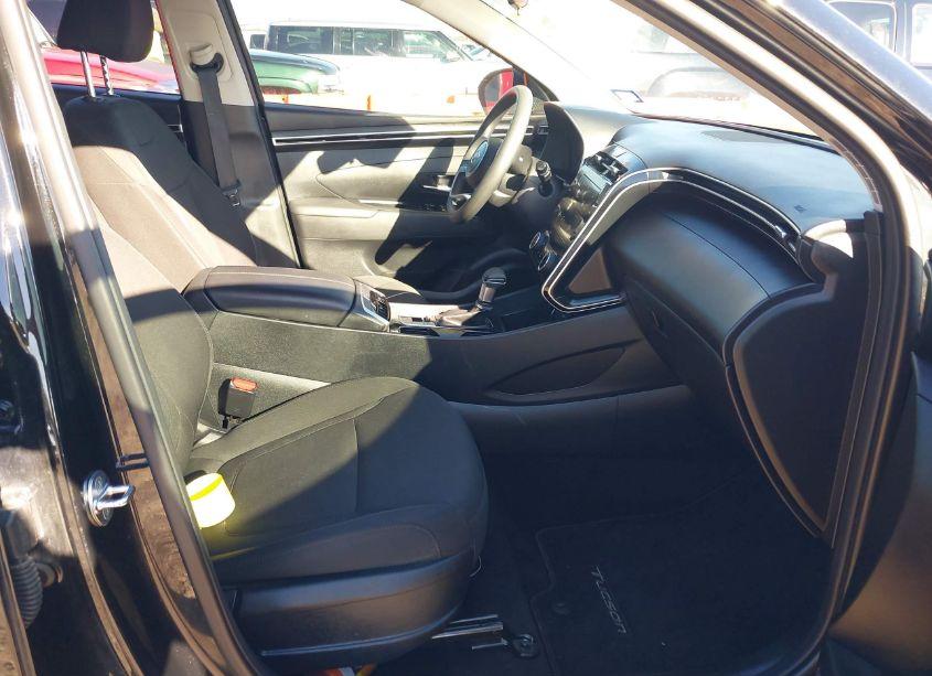 Photo 5 of 2023 Hyundai Tucson SEL (VIN 5NMJBCAE3PH228000)