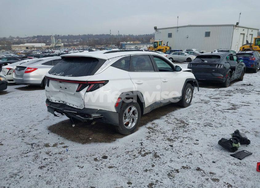Photo 4 of 2022 Hyundai Tucson SEL (VIN 5NMJBCAE4NH090660)