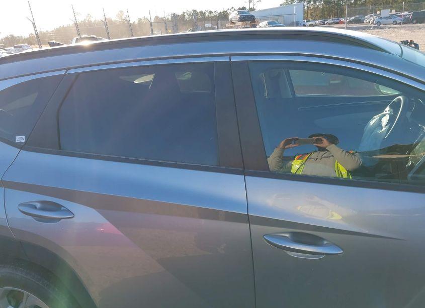 Photo 13 of 2023 Hyundai Tucson SEL (VIN 5NMJBCAE4PH218303)