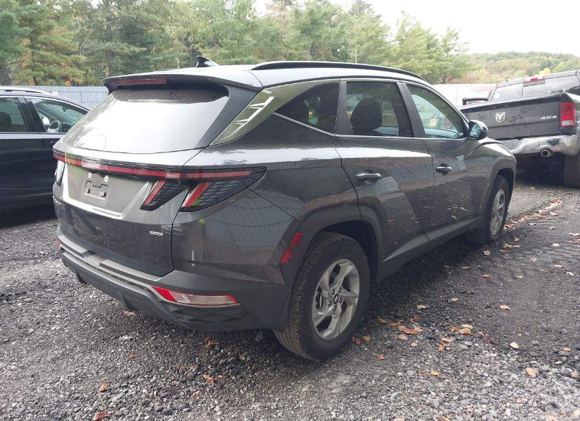Photo 4 of 2023 Hyundai Tucson SEL (VIN 5NMJBCAE4PH233657)