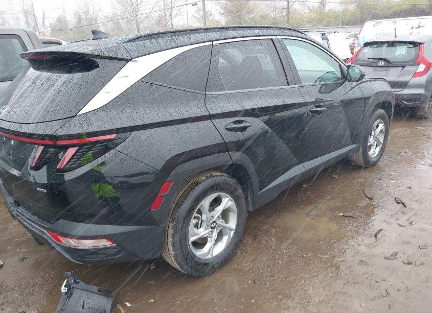 Photo 4 of 2022 Hyundai Tucson SEL (VIN 5NMJBCAE5NH117851)