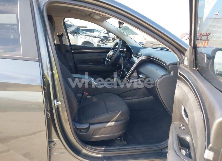 Photo 5 of 2023 Hyundai Tucson SEL (VIN 5NMJBCAE5PH173078)