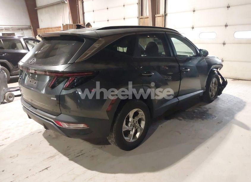 Photo 4 of 2022 Hyundai Tucson SEL (VIN 5NMJBCAE6NH070300)