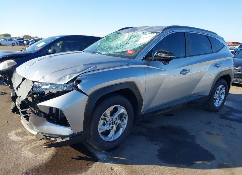 Photo 2 of 2022 Hyundai Tucson SEL (VIN 5NMJBCAE6NH106986)