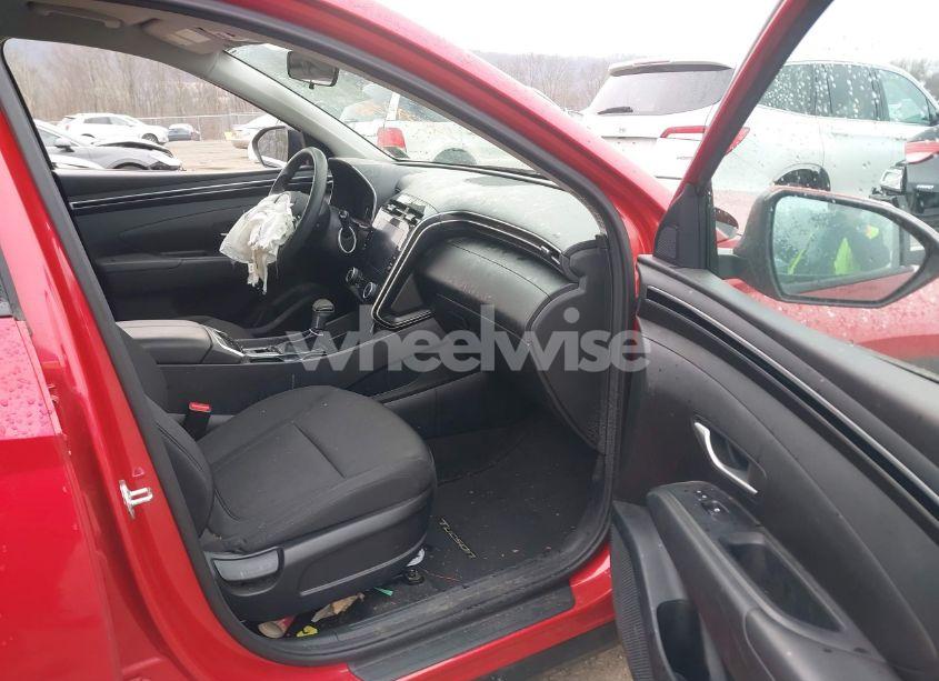 Photo 5 of 2022 Hyundai Tucson SEL (VIN 5NMJBCAE6NH114649)