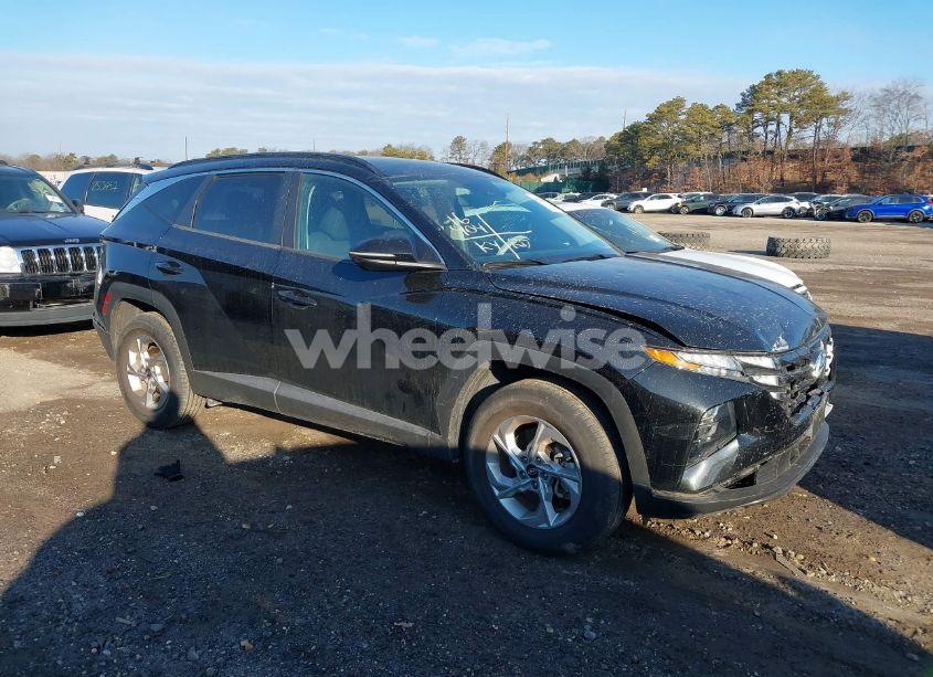 2022 Hyundai Tucson SEL (VIN 5NMJBCAE7NH094704) main photo