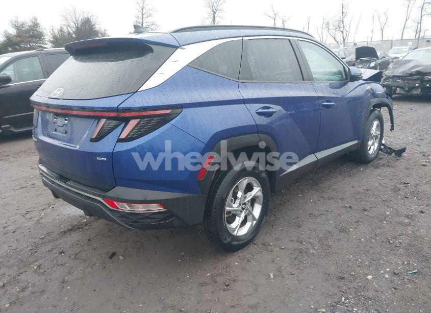 Photo 4 of 2022 Hyundai Tucson SEL (VIN 5NMJBCAE8NH000555)