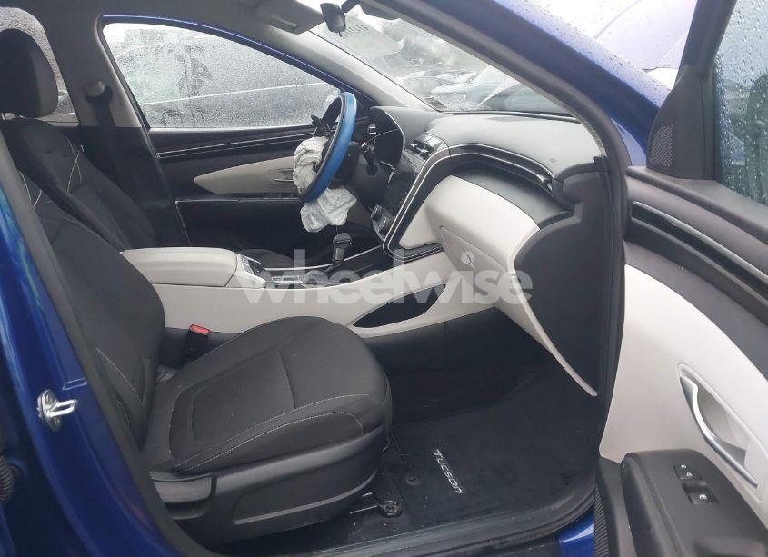 Photo 5 of 2022 Hyundai Tucson SEL (VIN 5NMJBCAE8NH000555)