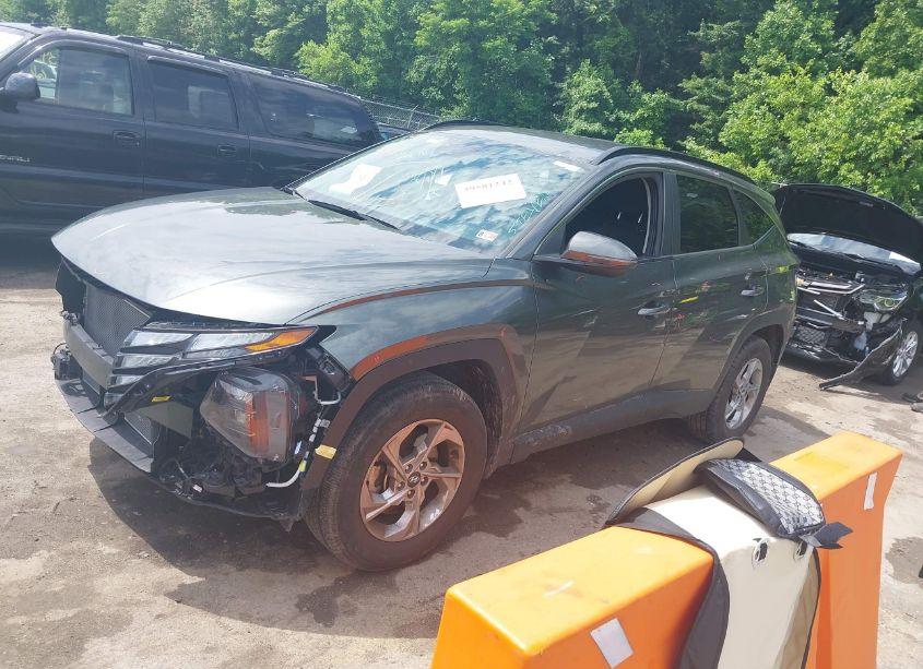 Photo 2 of 2022 Hyundai Tucson SEL (VIN 5NMJBCAEXNH097452)