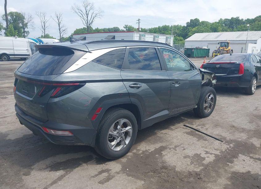 Photo 4 of 2022 Hyundai Tucson SEL (VIN 5NMJBCAEXNH097452)