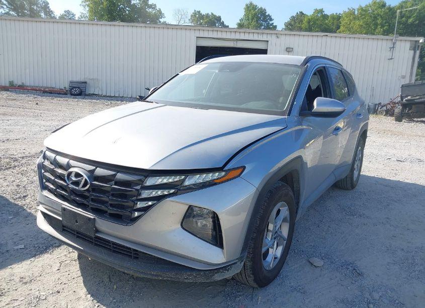 Photo 2 of 2024 Hyundai Tucson SEL (VIN 5NMJBCDE0RH348741)